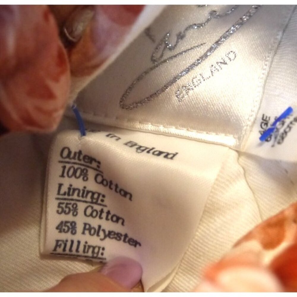 DANI floral infant snow suit with matching booties & mittens 6 MO NEW, England - Picture 6 of 7
